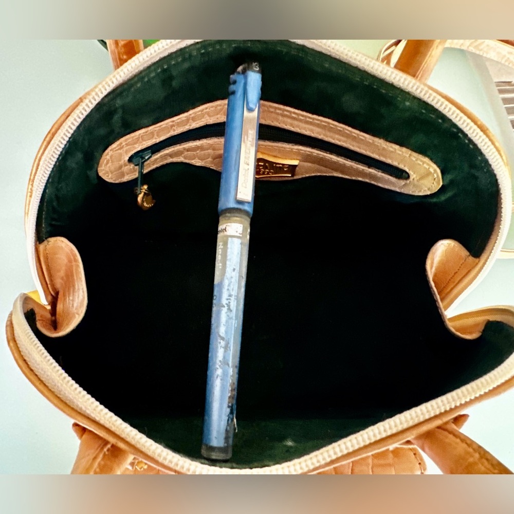 VTG VICENZA 1993 Crocodile Embossed Leather Alma Shaped Bag- w detachable strap - Picture 9 of 16